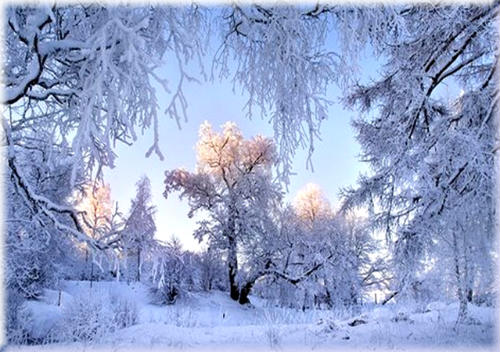 Стихи про зиму. Разукрасилась зима: На уборе бахрома из прозрачных льдинок, звездочек - снежинок... ...